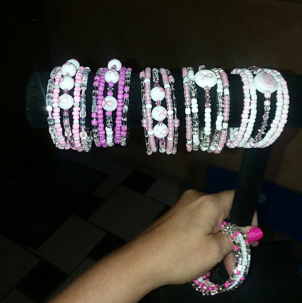 Handmade 5 loop bracelet - Picture 5 of 5